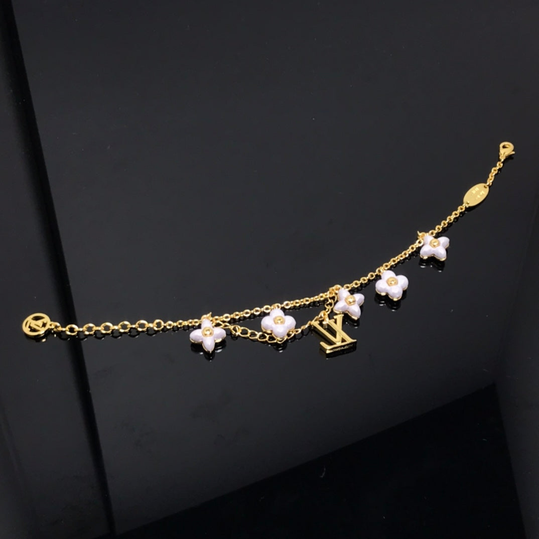 ¡®Moco¡¯LOGO 6 MOTIF STAR AND SUN GOLD BRACELET