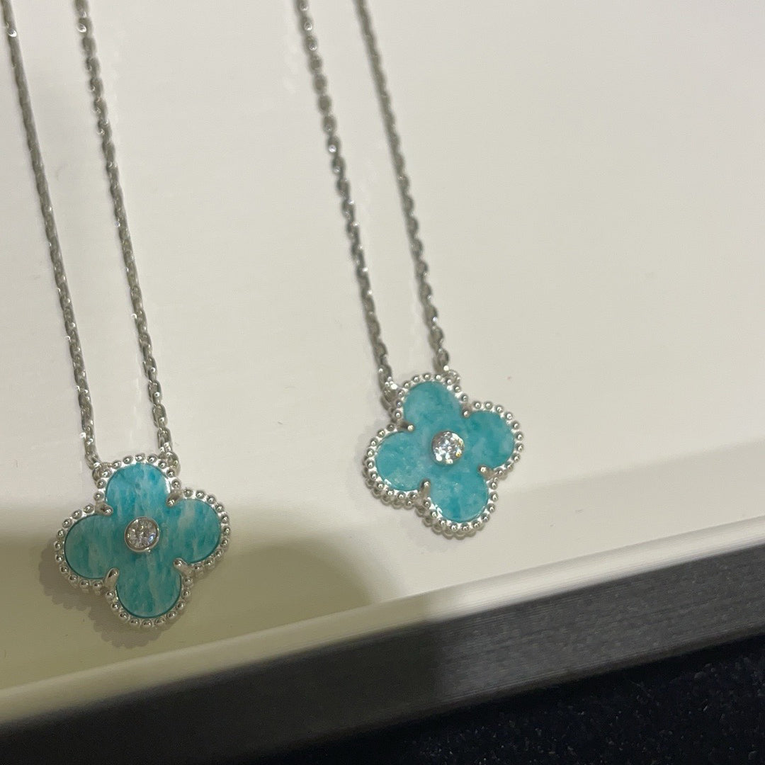 ¡®Moco¡¯CLOVER 15MM DIAMOND SVRES PORCELAIN NECKLACE SILVER