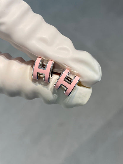 ¡®Moco¡¯MINI POP H SILVER EARRINGS PINK