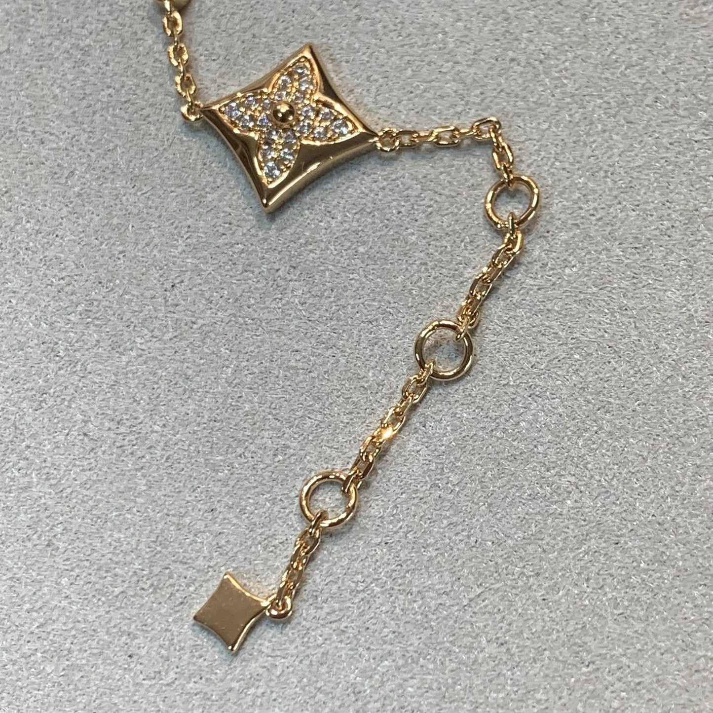 ¡®Moco¡¯STAR AND SUN 4 MOTIFS GOLD DIAMONDS BRACELET