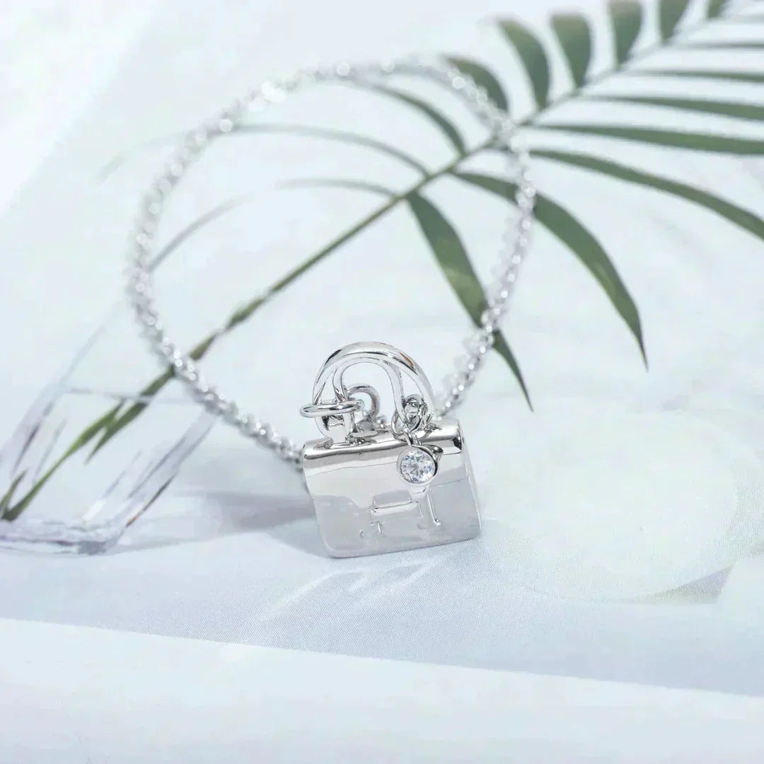 ¡®Moco¡¯AMULETTE PEDANT SILVER NECKLACE