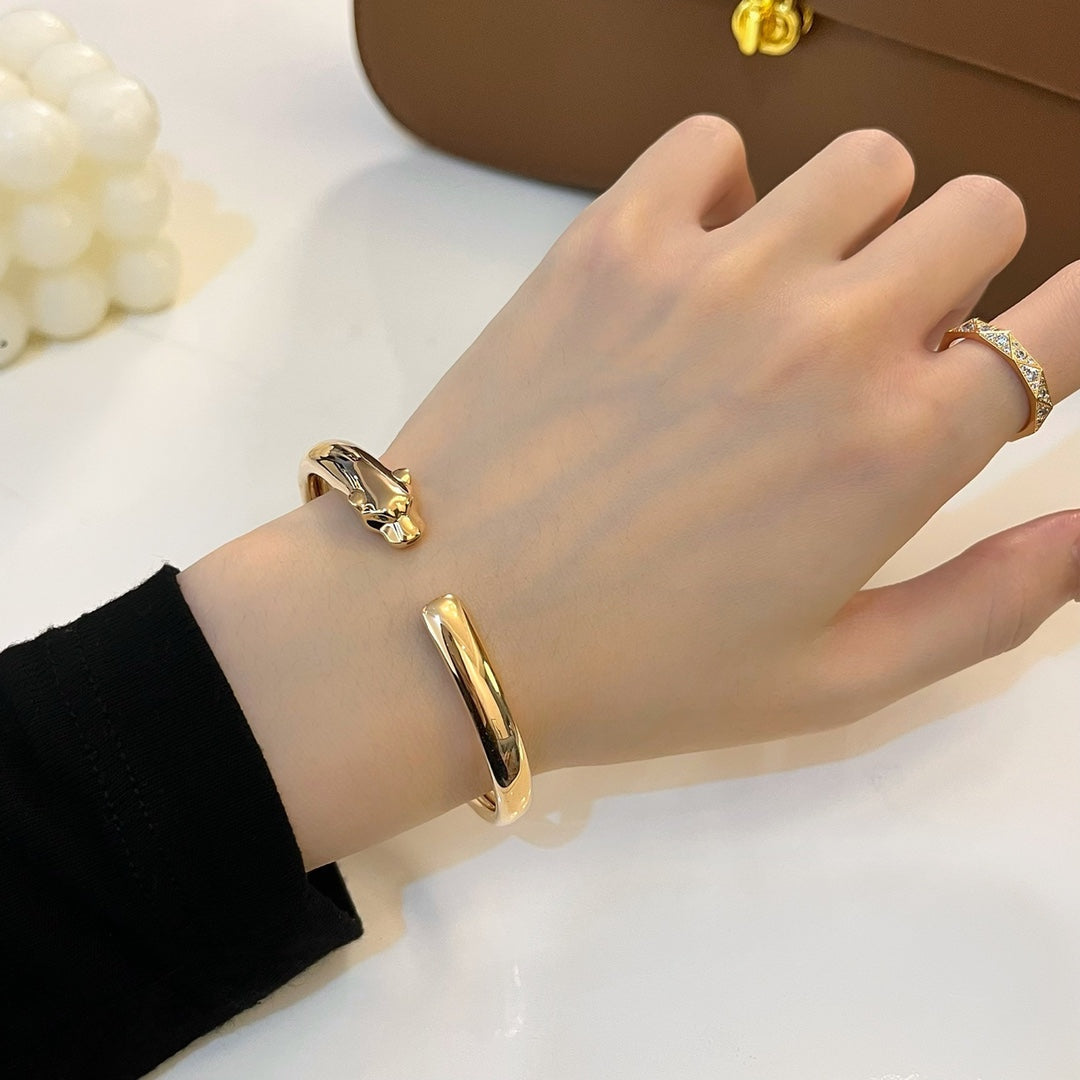 ¡®Moco¡¯PANTHERE GOLD OPEN BRACELET