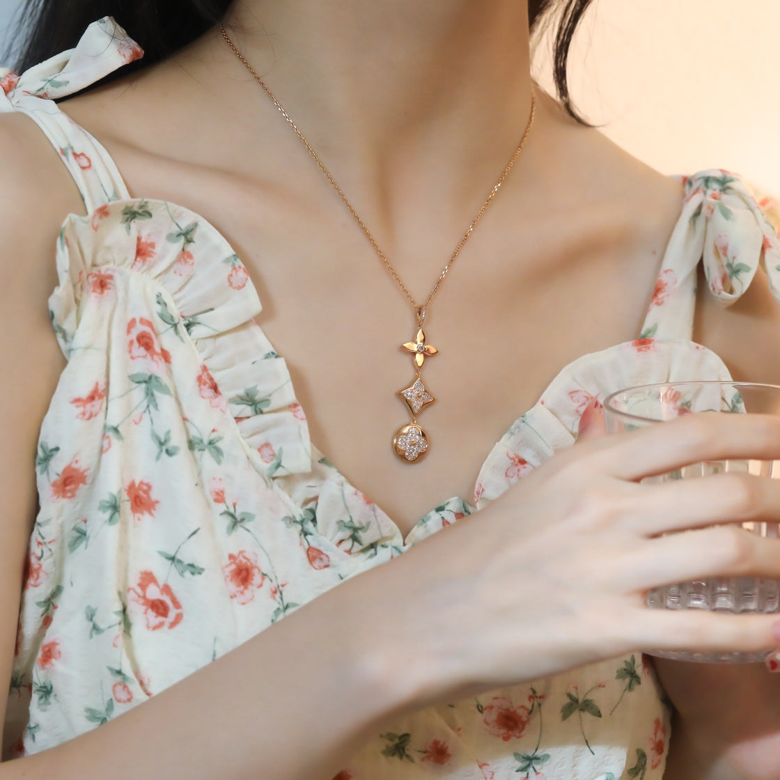 ¡®Moco¡¯STAR AND SUN DIAMOND PINK GOLD NECKLACE