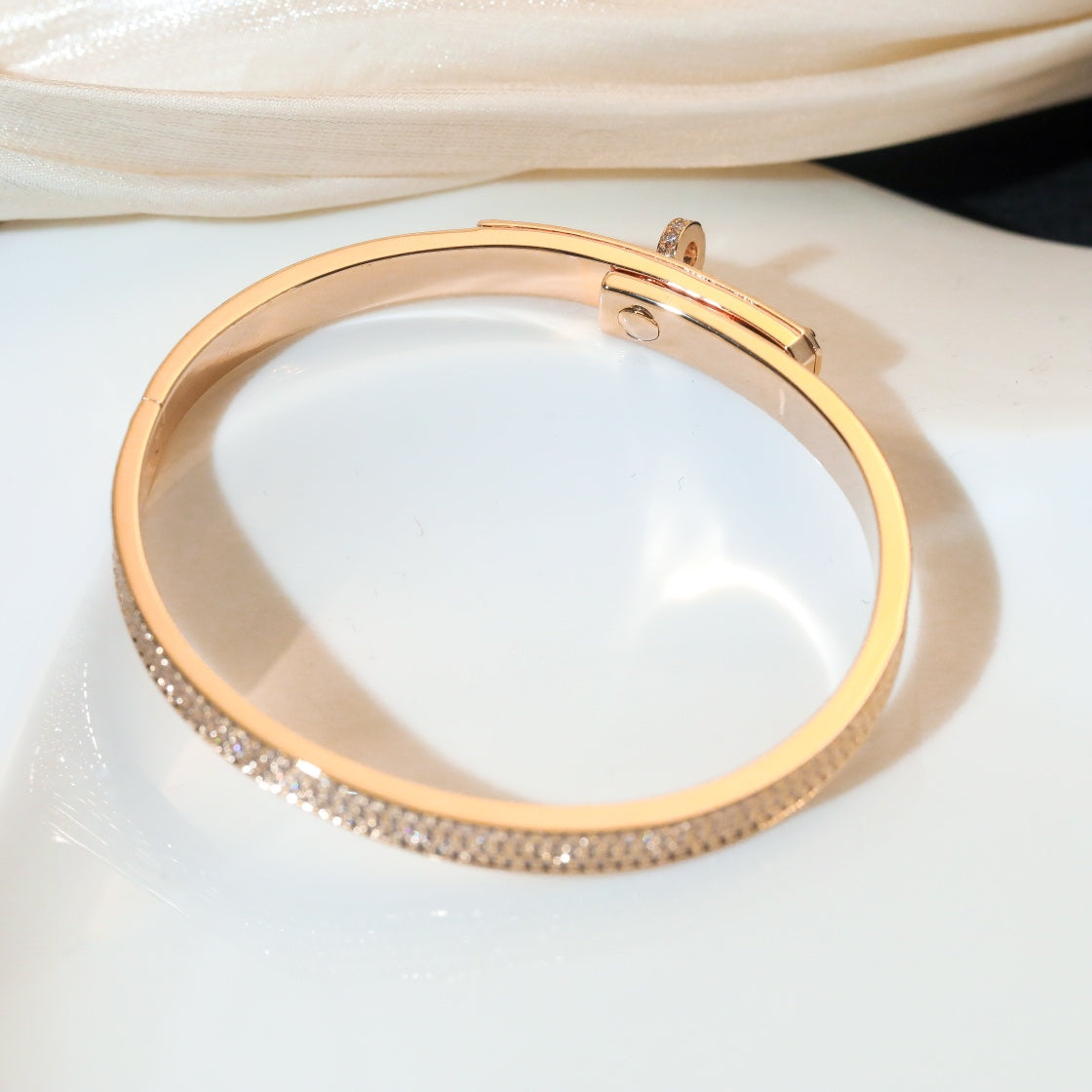 ¡®Moco¡¯KELLY BRACELET DIAMOND PAVED
