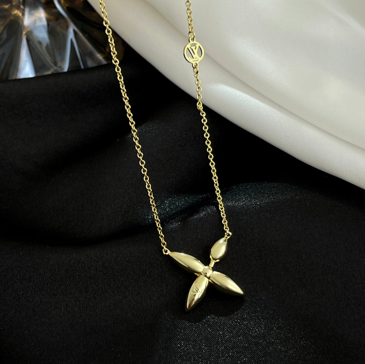 ¡®Moco¡¯LOUISETTE GOLD NECKLACE