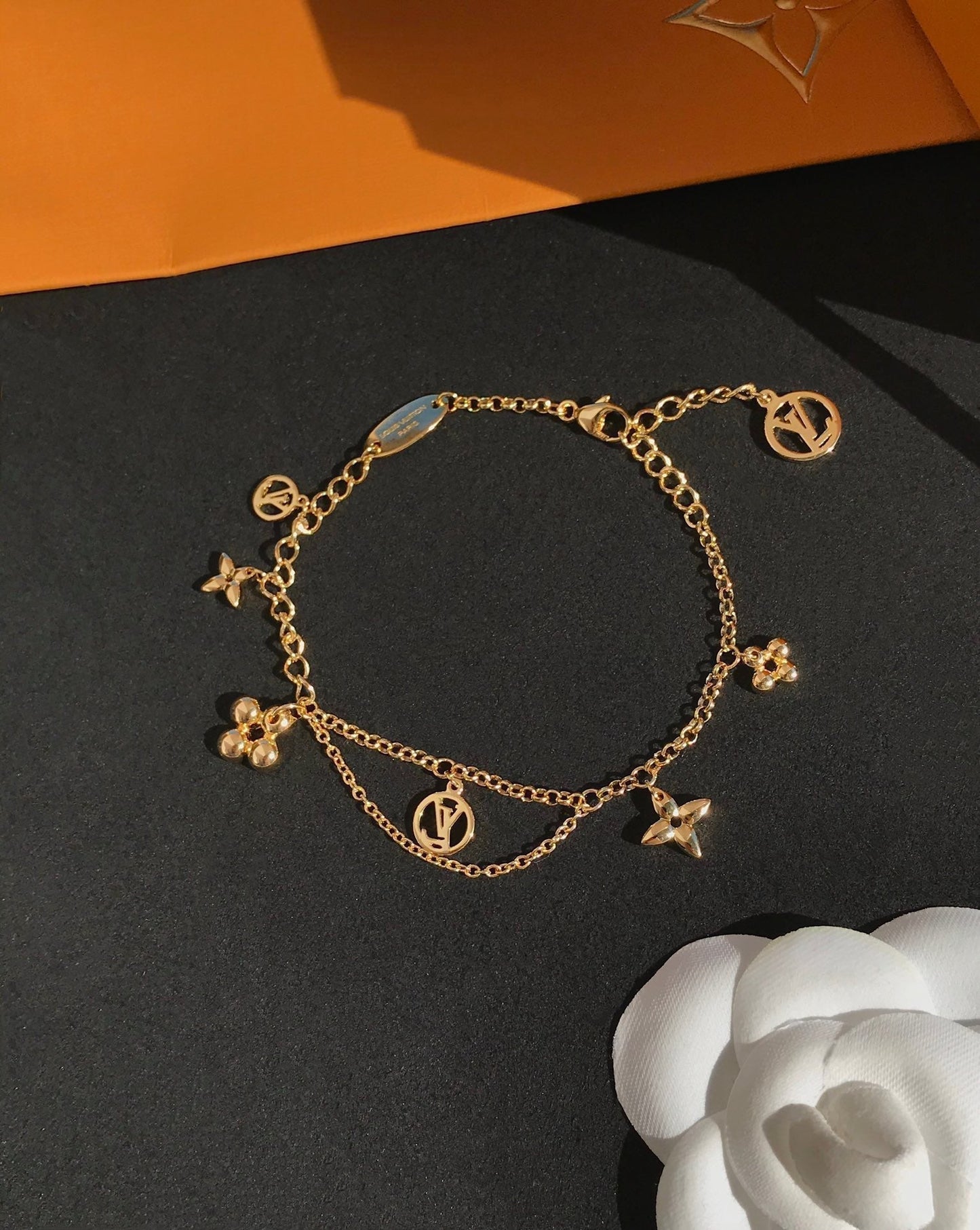 ¡®Moco¡¯BLOOMING PINK GOLD MOP BRACELET