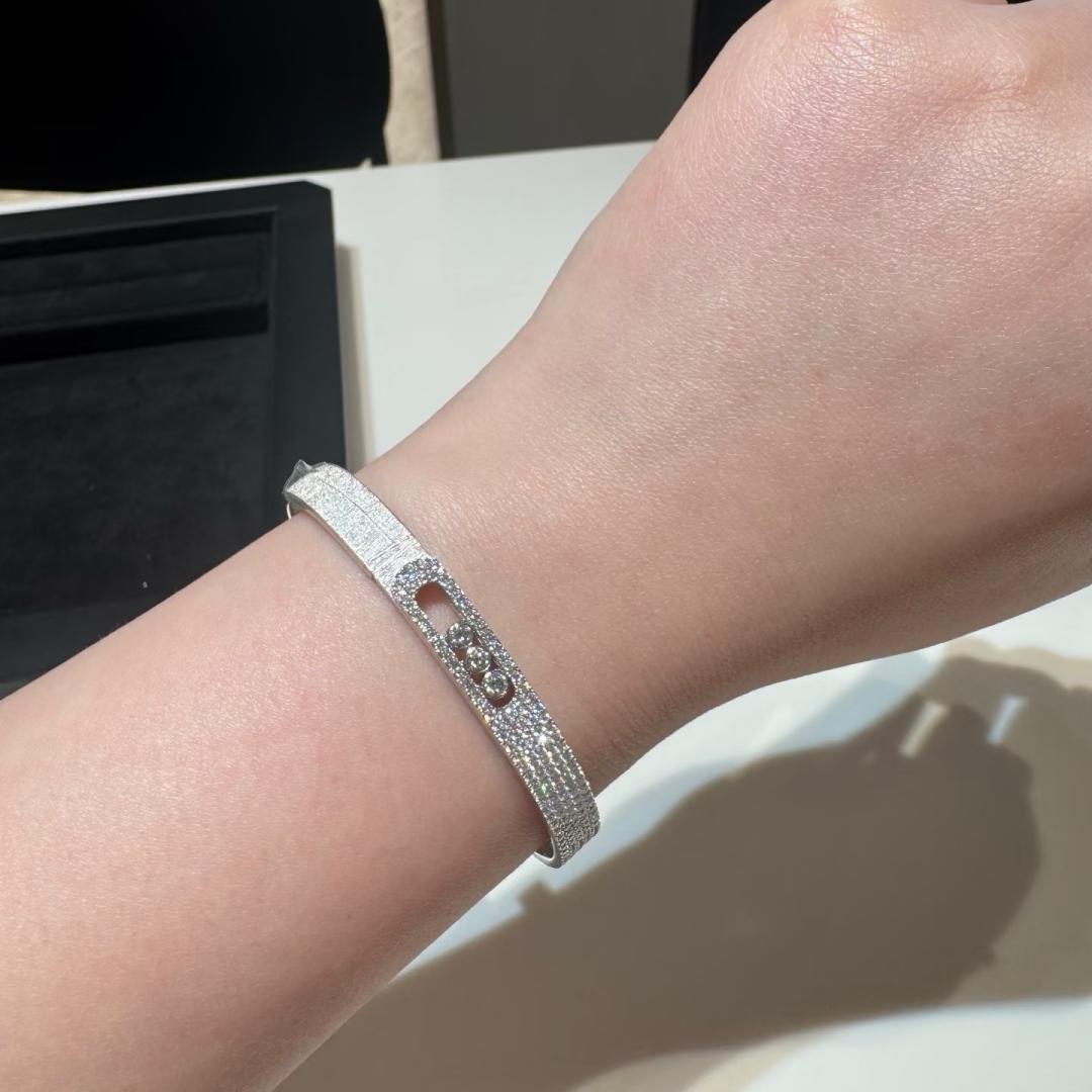 [moco jewelrys ]Move Noa Ciselé half pavé bangle