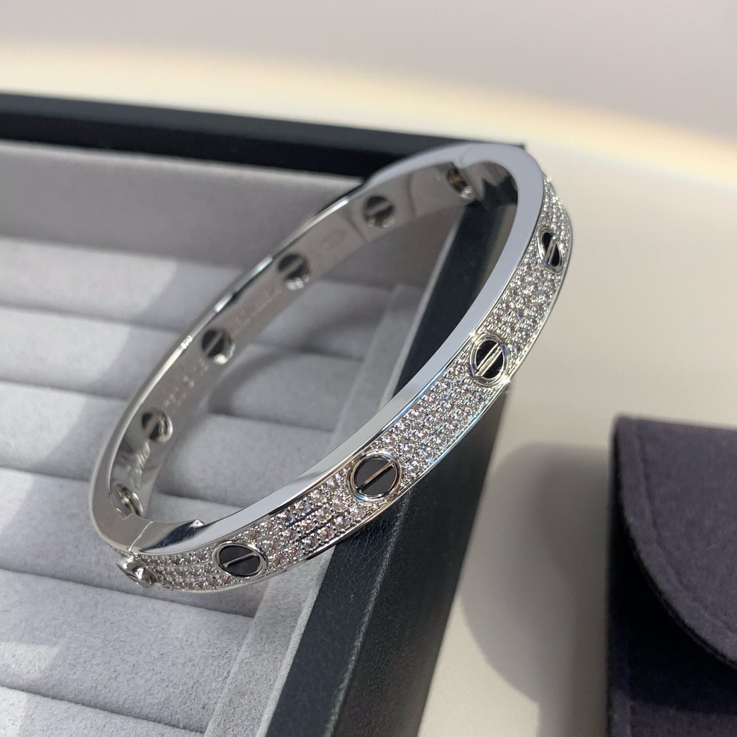 ¡®Moco¡¯LOVE BRACELET 6.1MM DIAMOND-PAVED CERAMIC