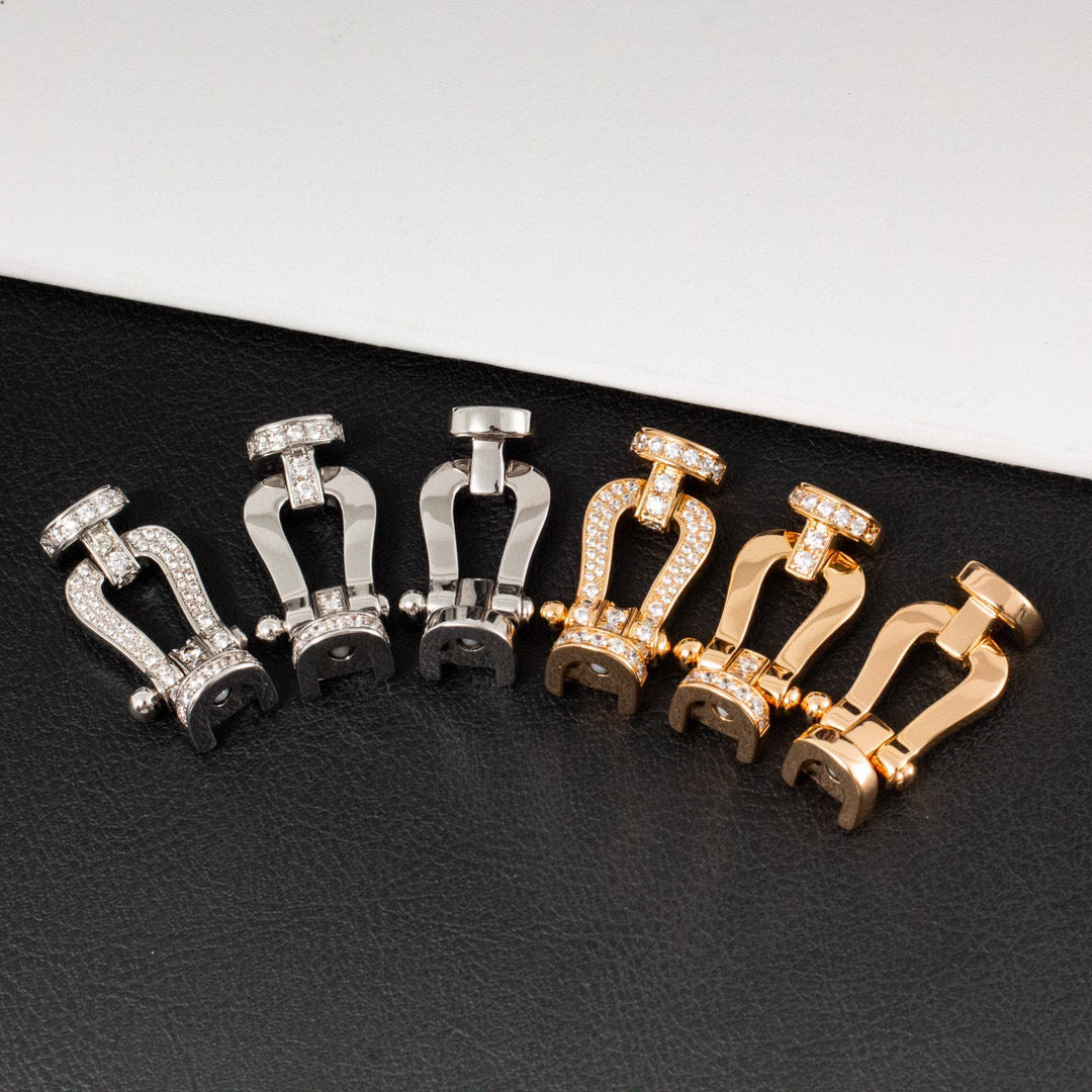 ¡®Moco¡¯FORCE LARGE HORSESHOE HALF DIAMOND BRACELET SILVER