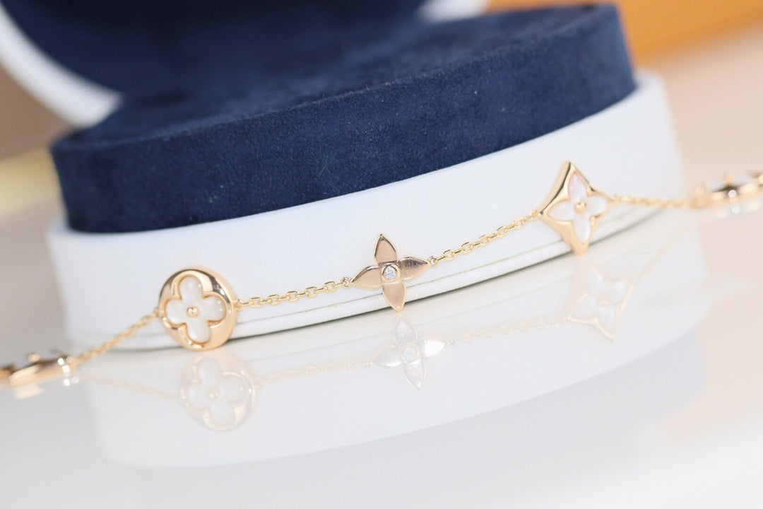 ¡®Moco¡¯LEAF CLOVER BRACELET