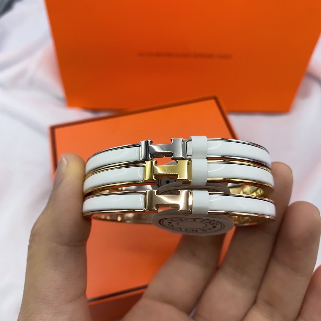 ¡®Moco¡¯CLASSIC HM CLIC WHITE 8MM ENAMEL BRACELET