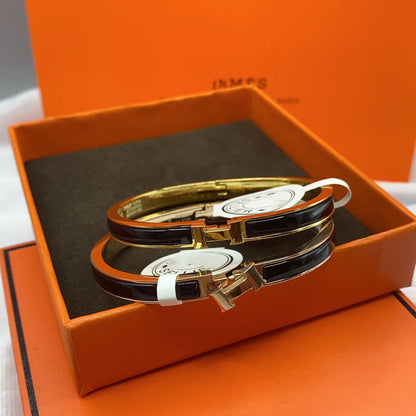 ¡®Moco¡¯CLASSIC HM CLIC BLACK 8MM ENAMEL BRACELET