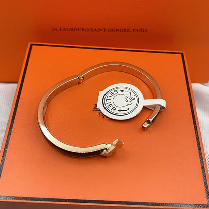 ¡®Moco¡¯CLASSIC HM CLIC BLACK 8MM ENAMEL BRACELET