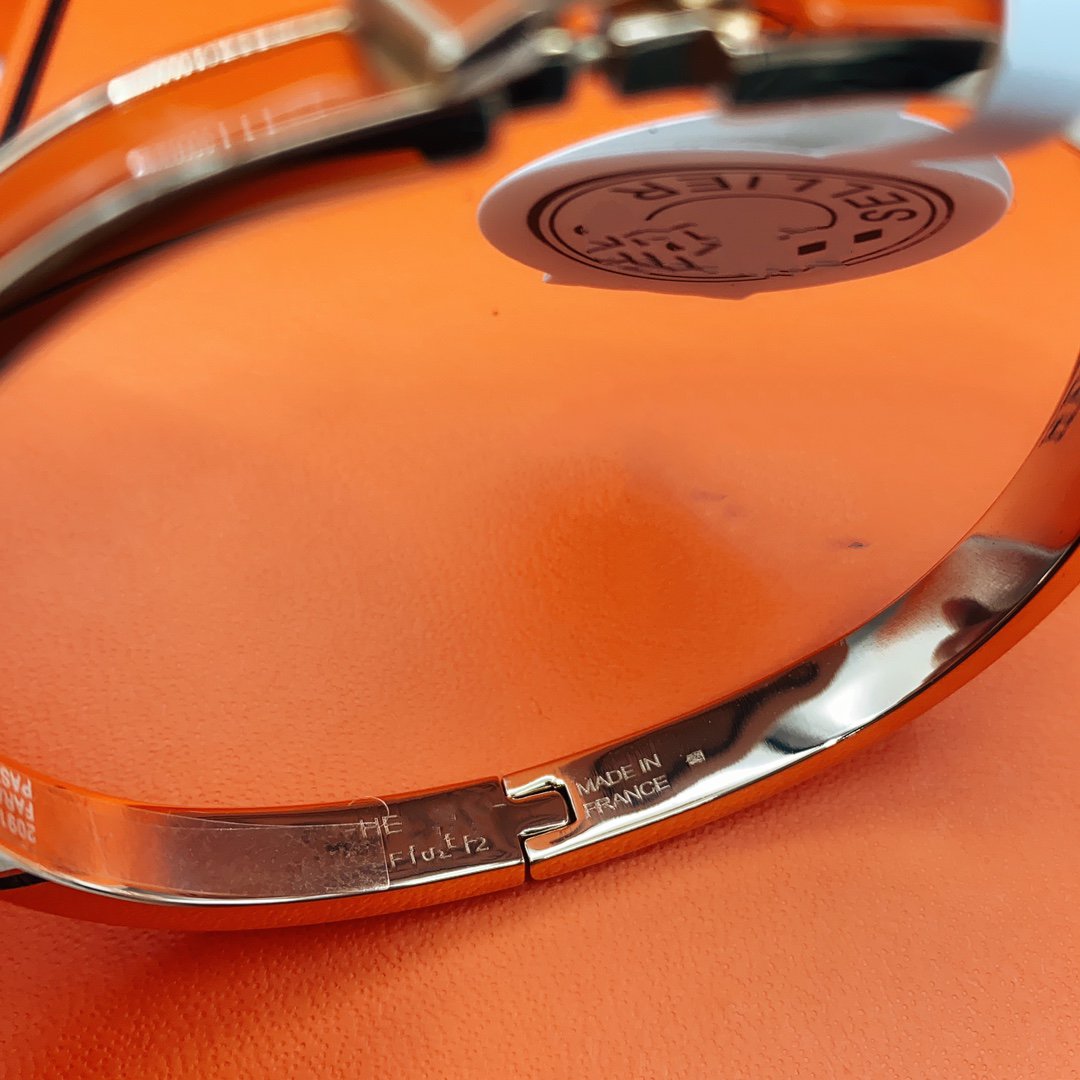 ¡®Moco¡¯CLASSIC HM CLIC RED 8MM ENAMEL BRACELET