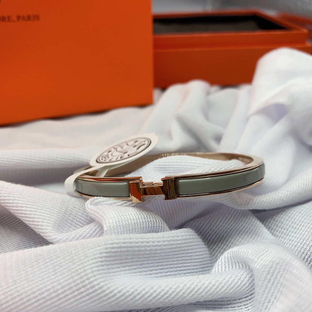 ¡®Moco¡¯CLASSIC HM CLIC GREEN 8MM ENAMEL BRACELET